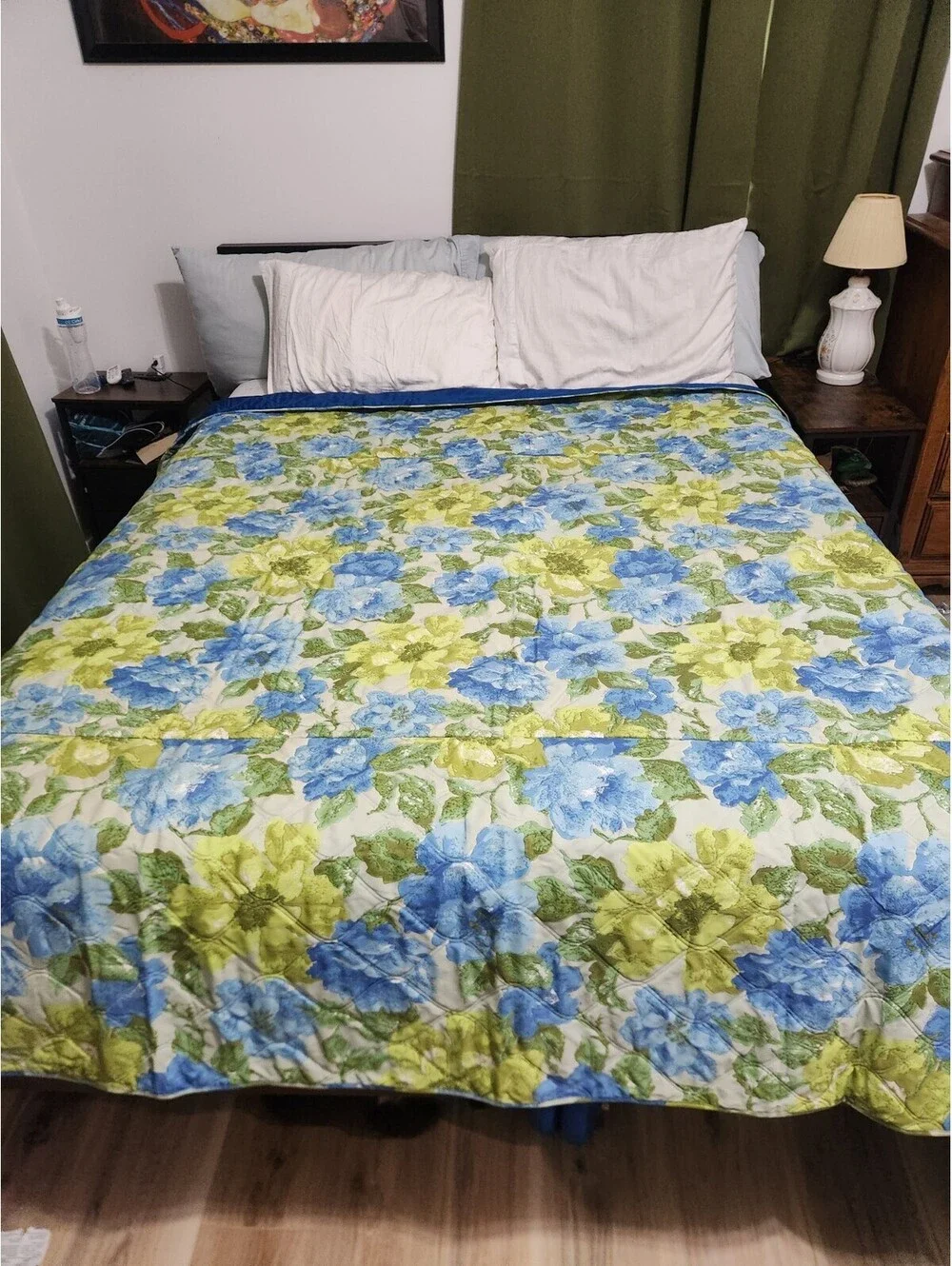 Vintage 1960s–70s Quilted Floral Bedspread Blanket 78